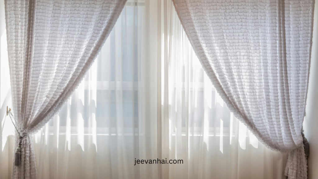 What Colour Curtains With Cream Walls (2024)?